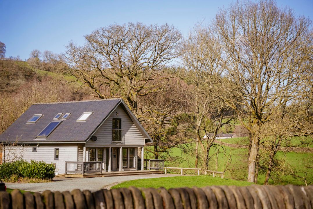 Oak Lodge