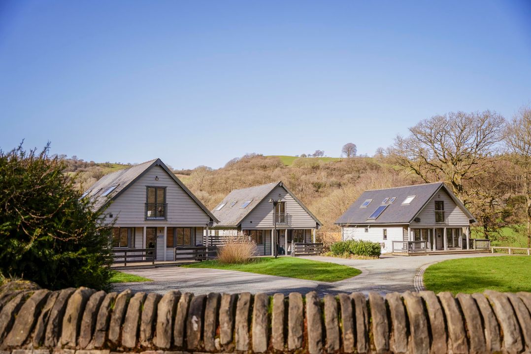 Oak Lodge