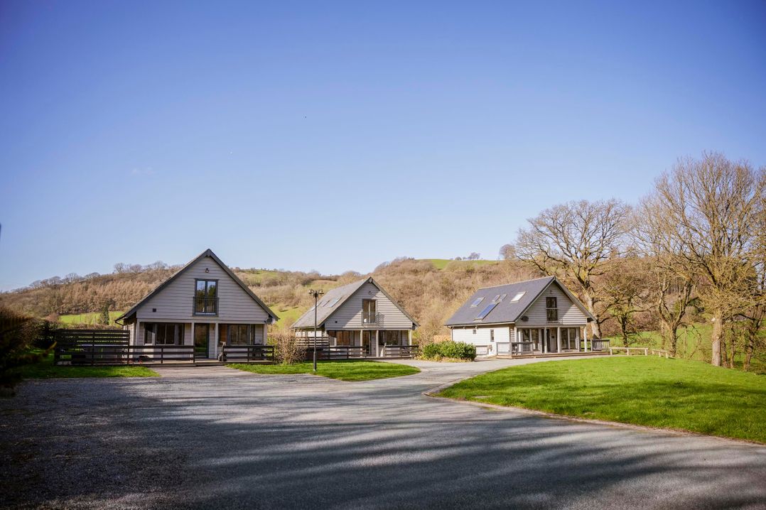 Oak Lodge