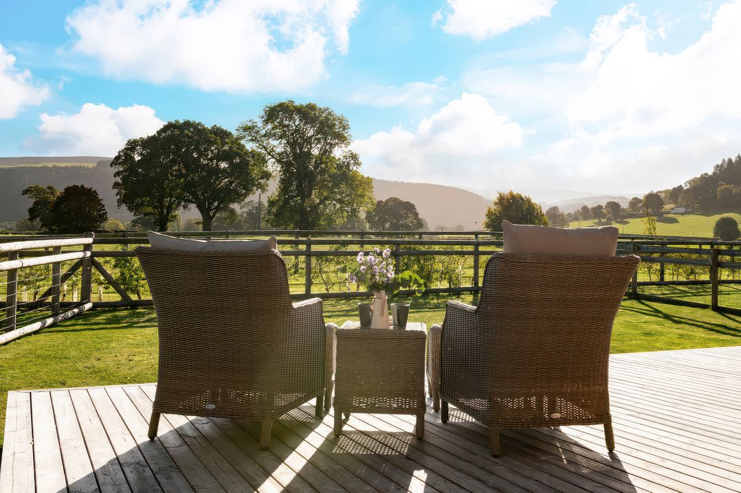Cwtch Log Cabin
