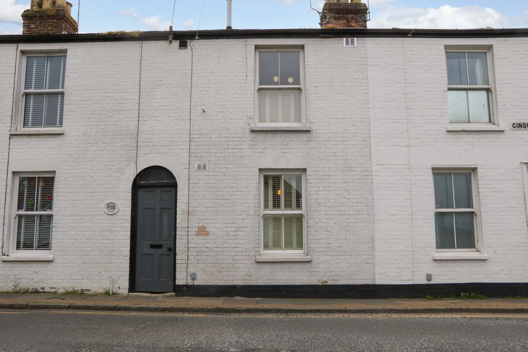 3 Cinque Ports Street