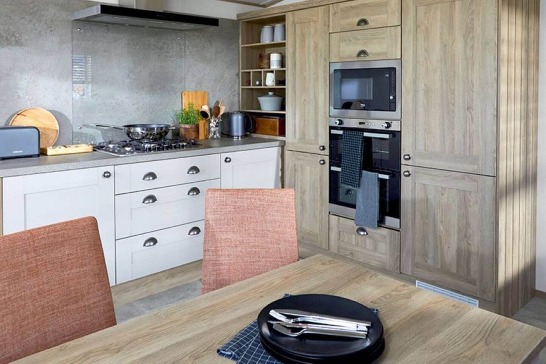2 Bed Lodge Sleeps 4 - Pet Welcome - Fireplace