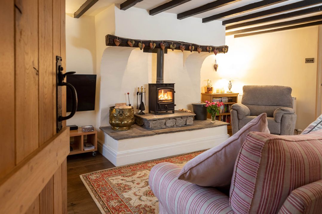 Ingleton 2-Bed Cottage, Sleeps 4, Pet Ok & Parking