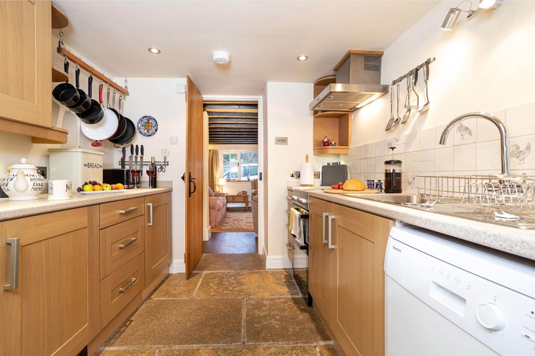 Ingleton 2-Bed Cottage, Sleeps 4, Pet Ok & Parking