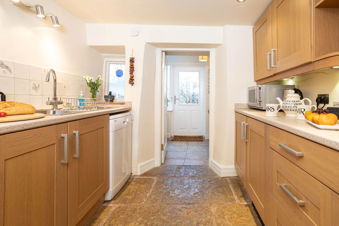 Ingleton 2-Bed Cottage, Sleeps 4, Pet Ok & Parking