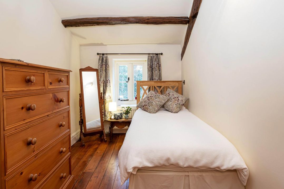 Ingleton 2-Bed Cottage, Sleeps 4, Pet Ok & Parking