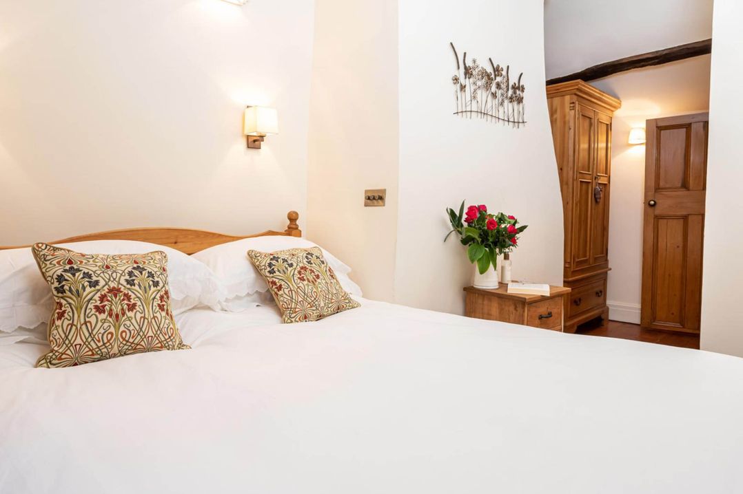 Ingleton 2-Bed Cottage, Sleeps 4, Pet Ok & Parking