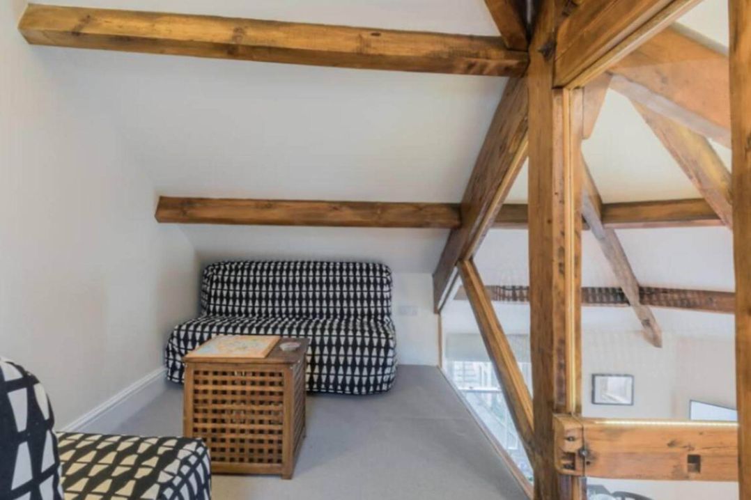 Sedbergh Penthouse - KingBed - Tv - Wifi