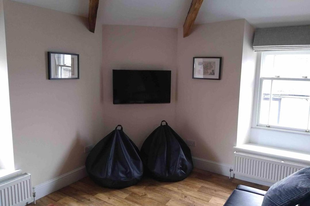 Sedbergh Penthouse - KingBed - Tv - Wifi