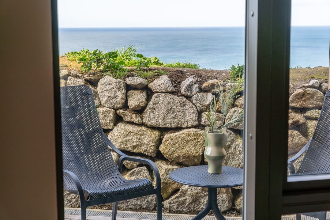 Hidden 2 – Bay House Hot Tub