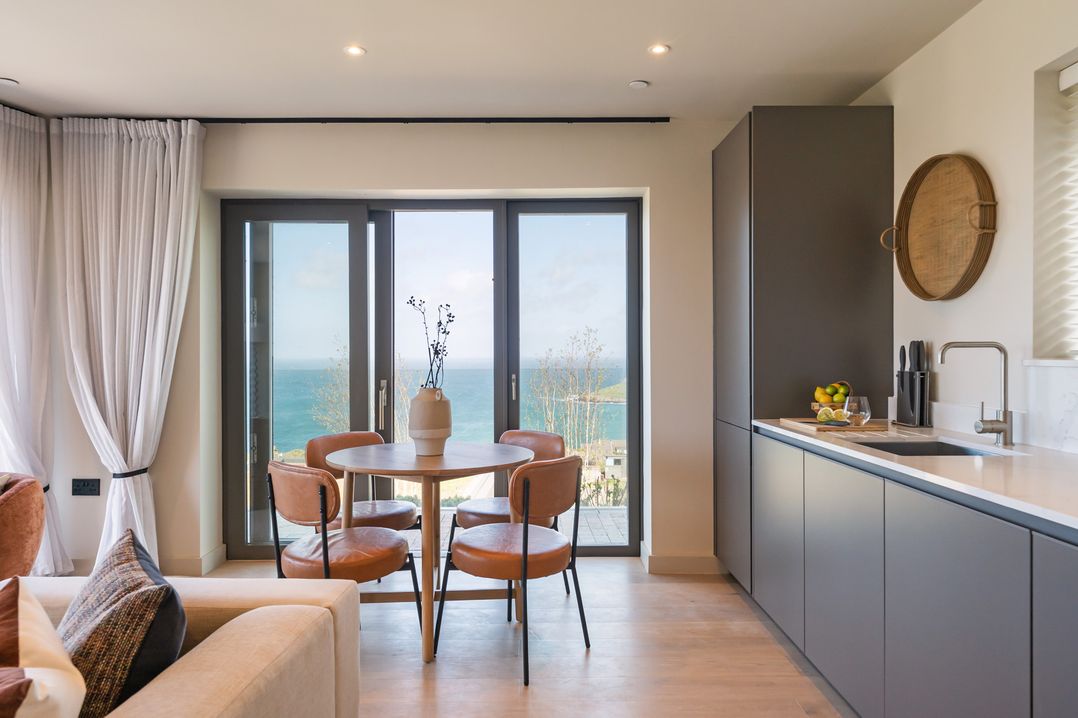 Hidden 18 – St Ives Bay Suite Hot Tub