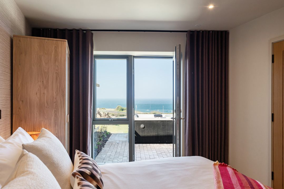 Hidden 18 – St Ives Bay Suite Hot Tub