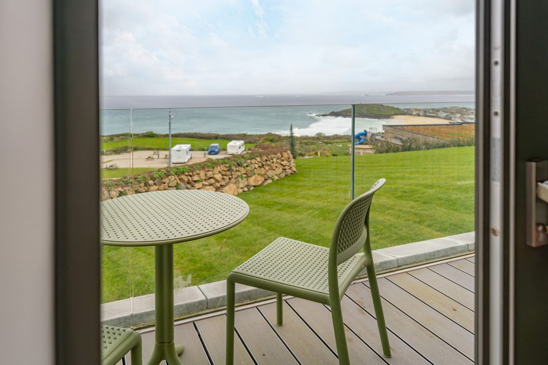 Hidden 19 – Coastal Hot Tub