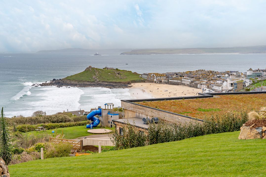 Hidden 19 – Coastal Hot Tub