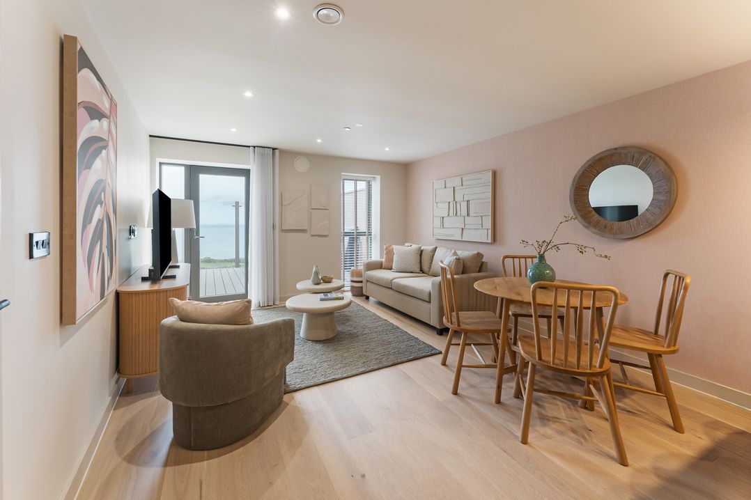 Hidden 20 – Gallery Hot Tub