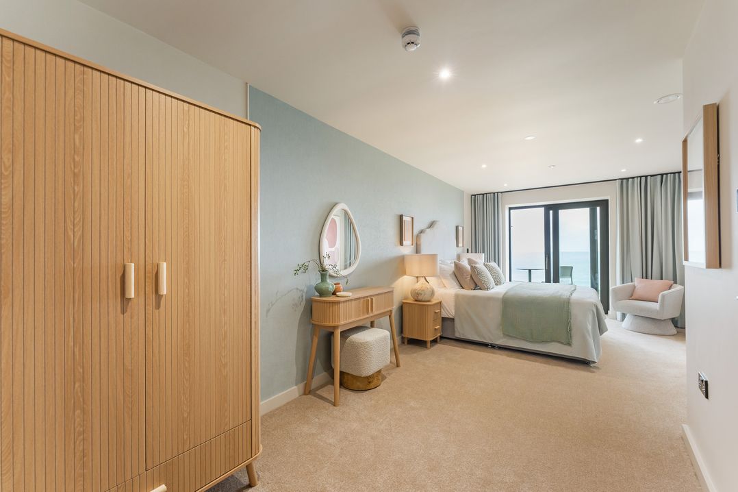 Hidden 20 – Gallery Hot Tub