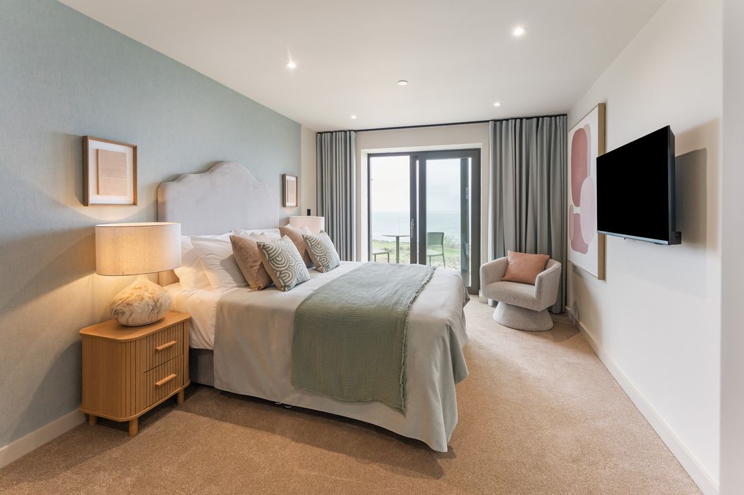 Hidden 20 – Gallery Hot Tub