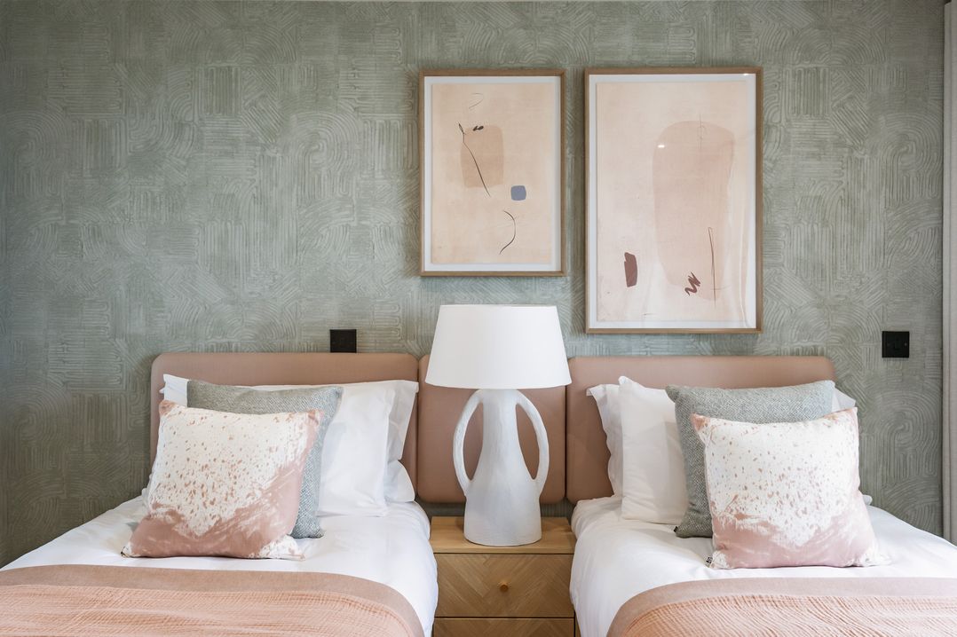 Hidden 20 – Gallery Hot Tub