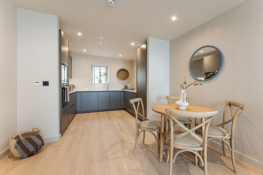 Hidden 8 – Bay Apartment