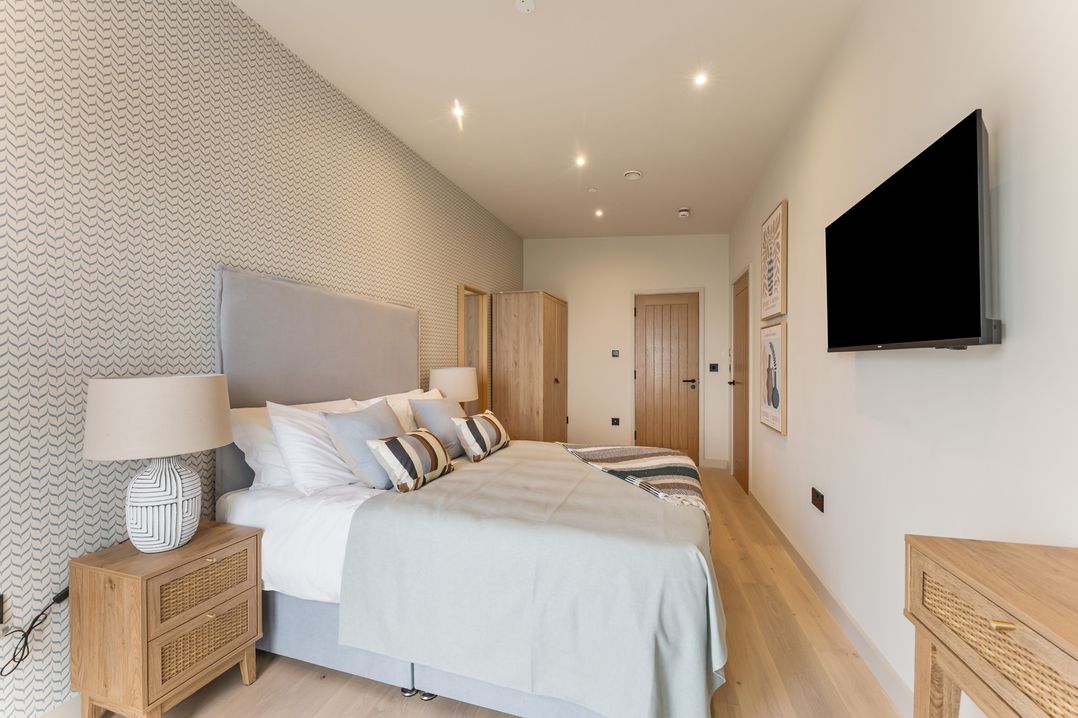 Hidden 8 – Bay Apartment