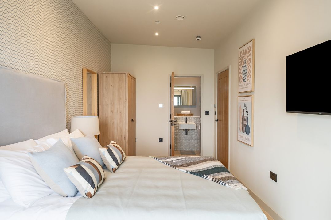 Hidden 8 – Bay Apartment