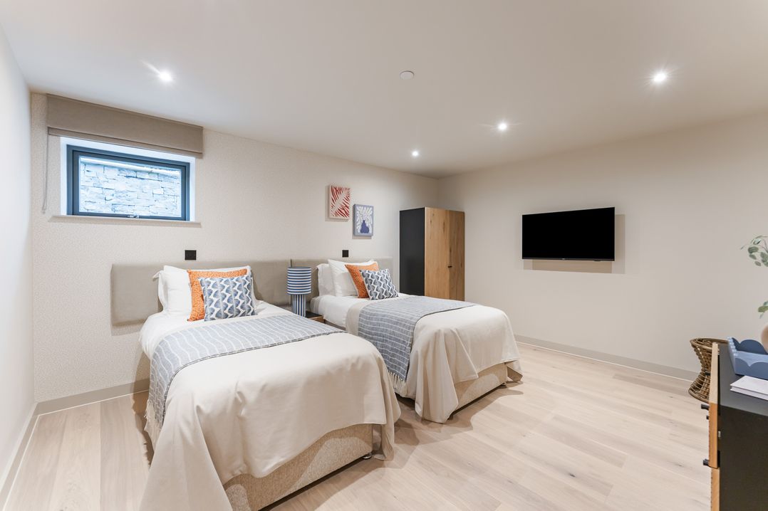 Hidden 16 – Garden Apartment