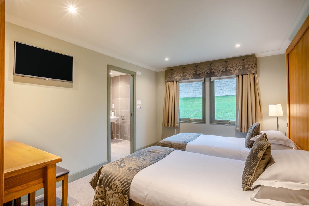 The Derwent Spa (Pet)
