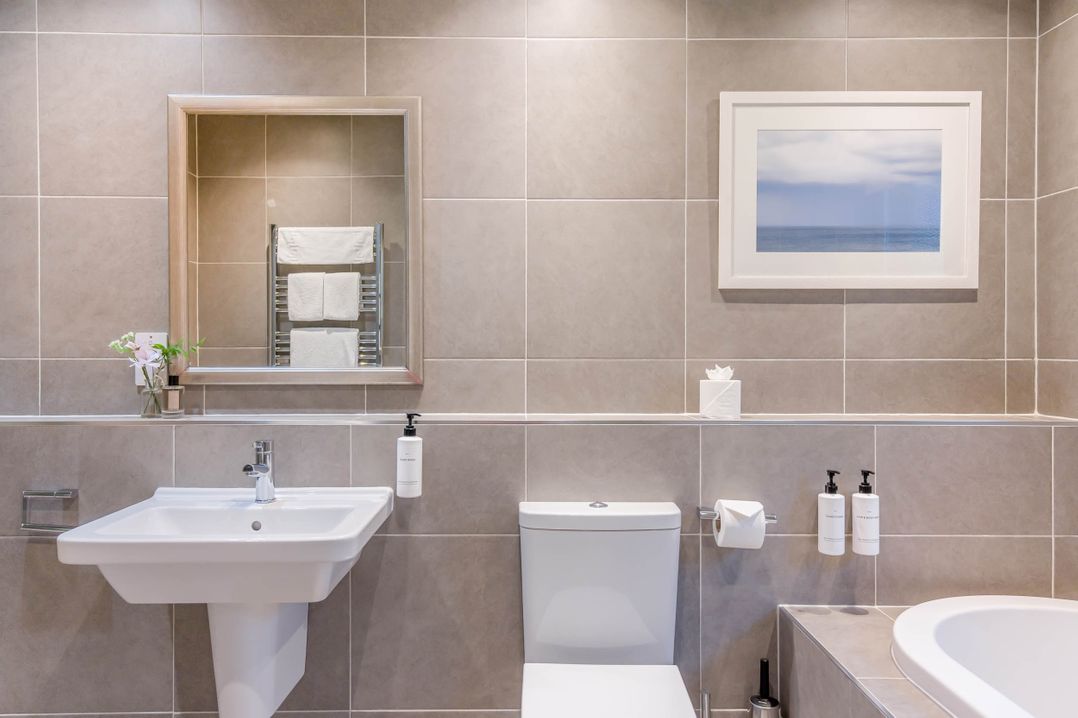 The Derwent Spa (Pet)