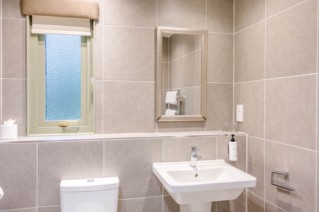 The Derwent Spa (Pet)