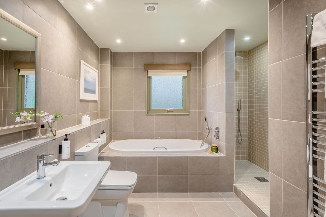 The Derwent Spa (Pet)