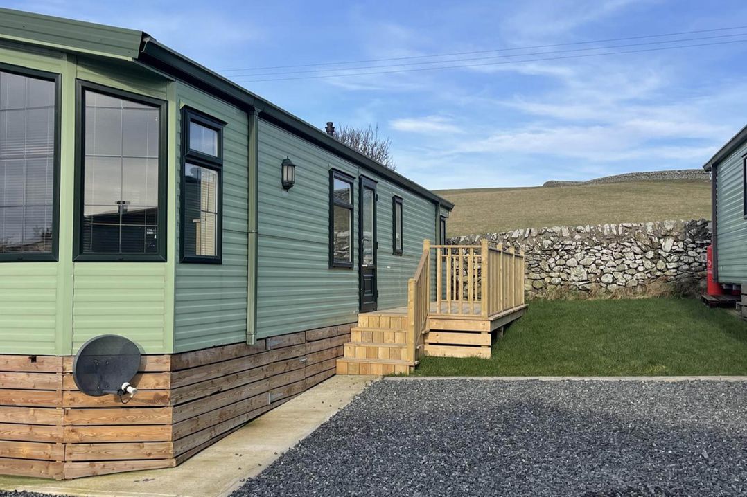 Immaculate 2-Bed Static Caravan at Monrieth