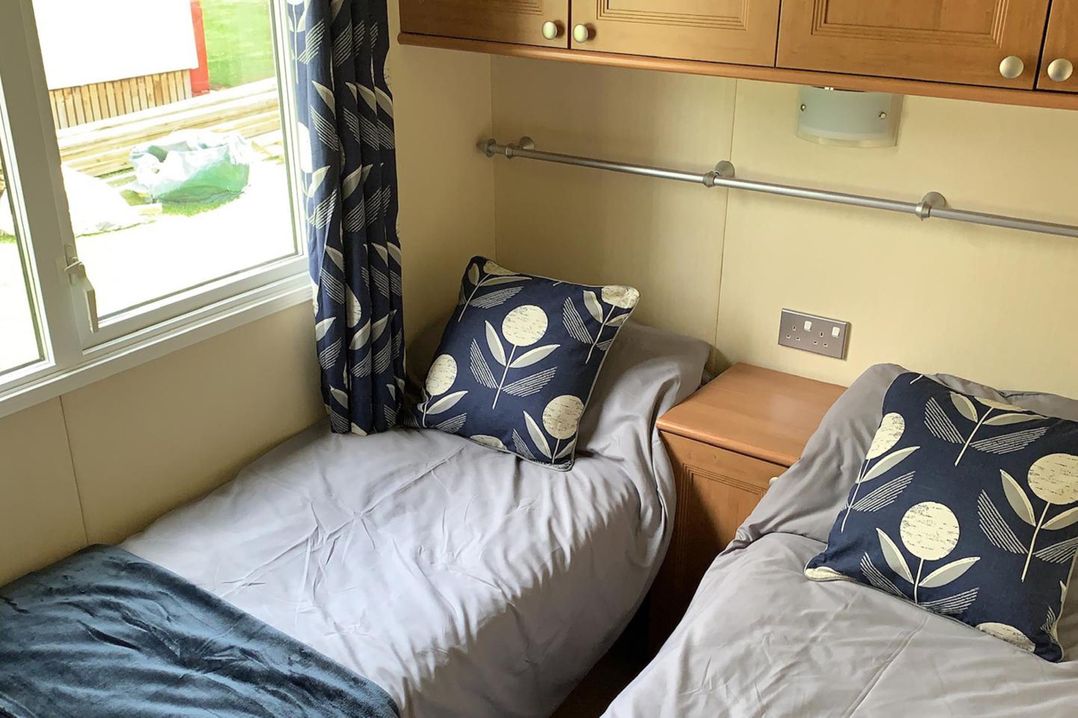 Static Caravan  2 Bedrooms  - sleeps 4
