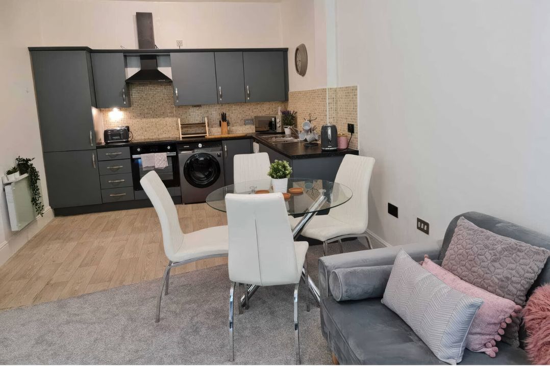 2 Bed Woodland Retreat - Garden & Free Parking