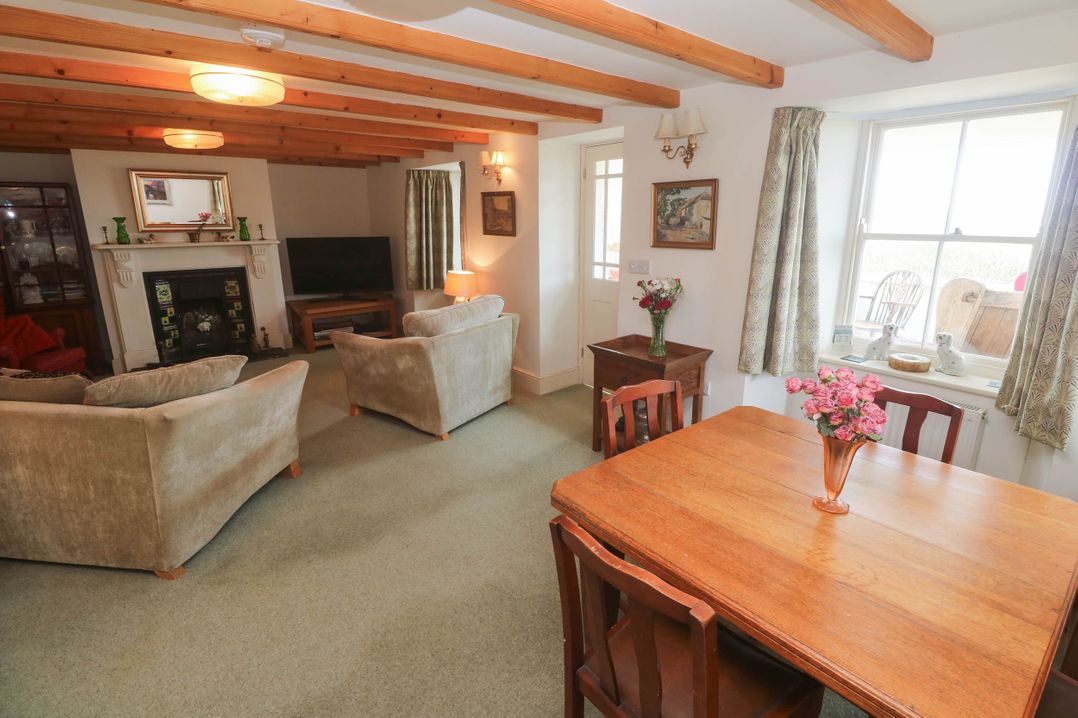 Chyrose Farmhouse