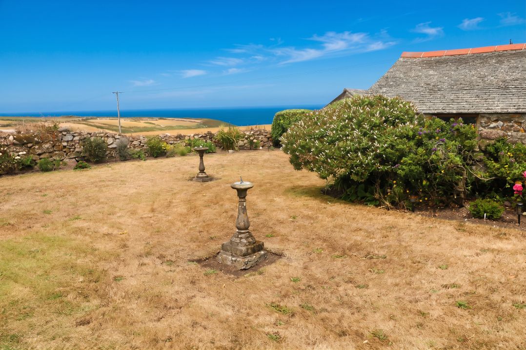 Chyrose Farmhouse