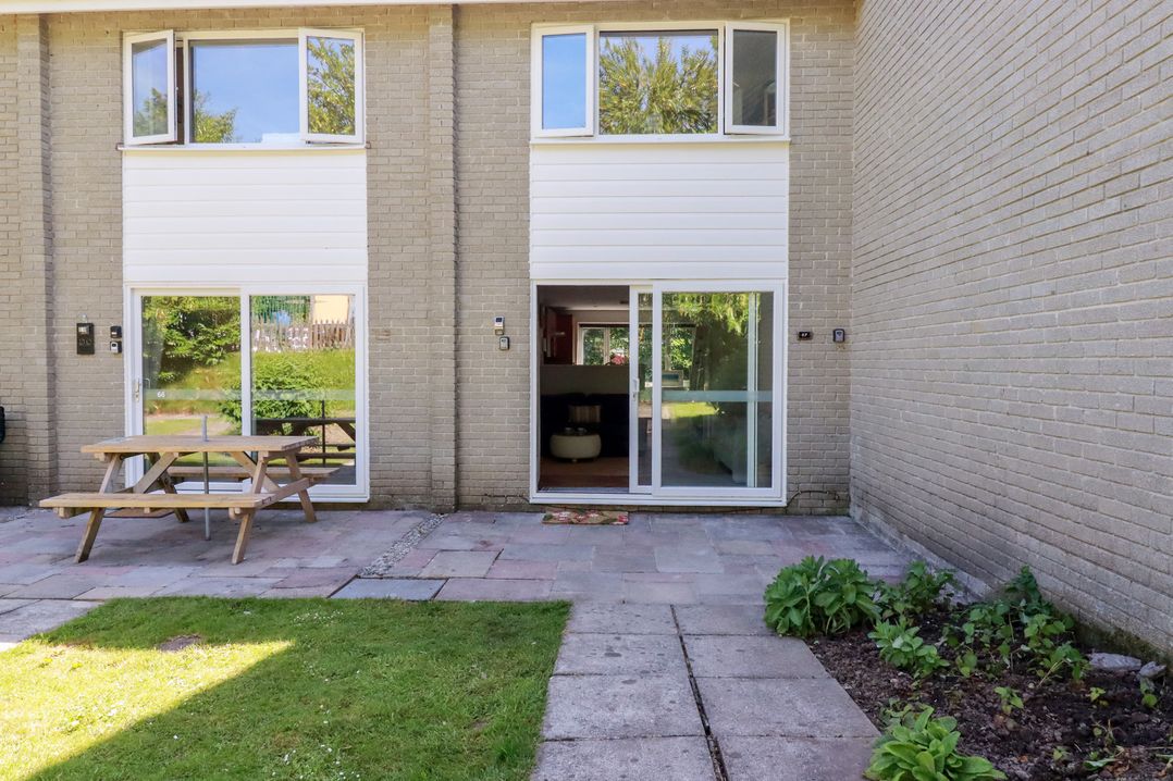 67 Manor Villas