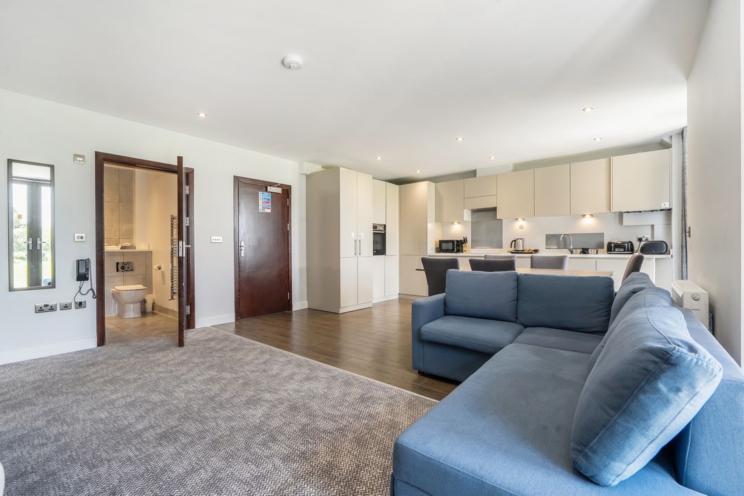 Cotswolds Apartments 2B/S4