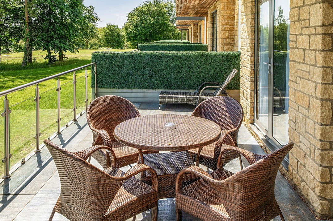 Cotswolds Apartments 2B/S4