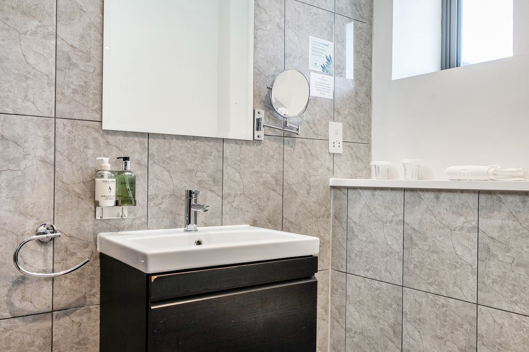 Cotswolds Apartments 2B/S4