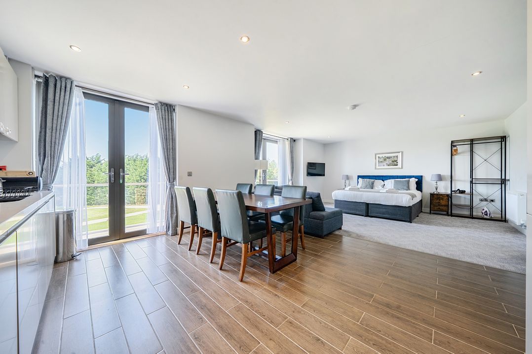Cotswolds Apartments 4B/S8