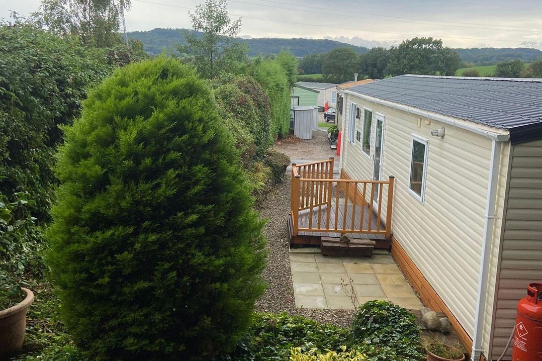 2 Bed Caravan Sleeps 6 Pet Friendly