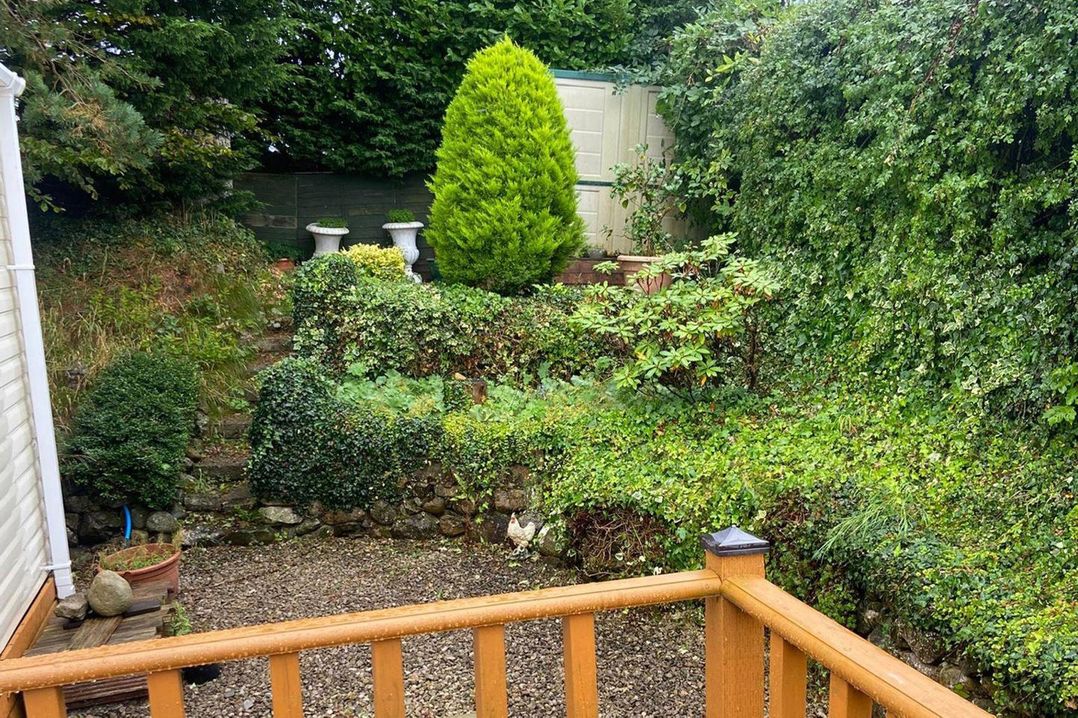 2 Bed Caravan Sleeps 6 Pet Friendly