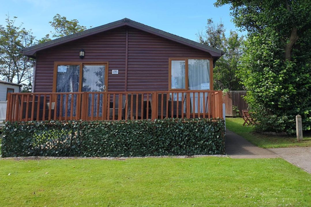 Wooden 3Bed Lodge Sleeps 9 with Front Decking