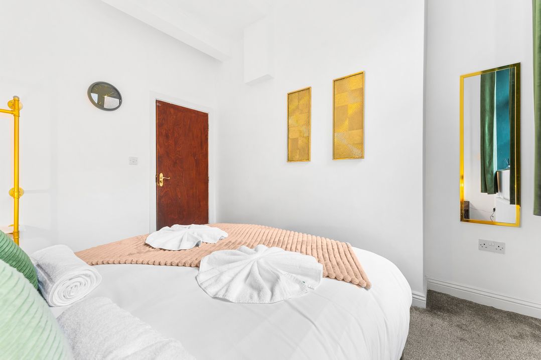 The Gilder Birmingham City Apartment