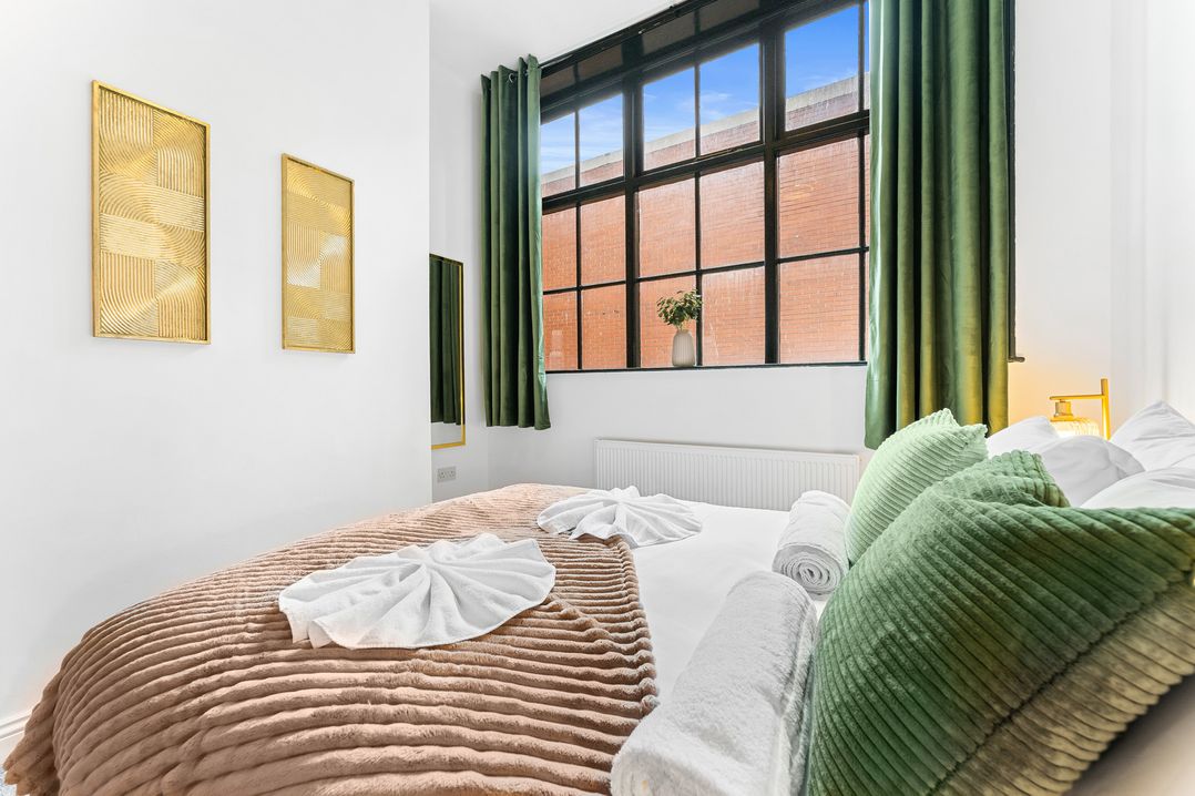 The Gilder Birmingham City Apartment