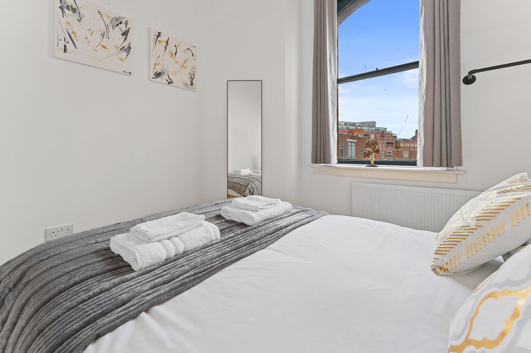 The Goldsmith Birmingham City Apartment