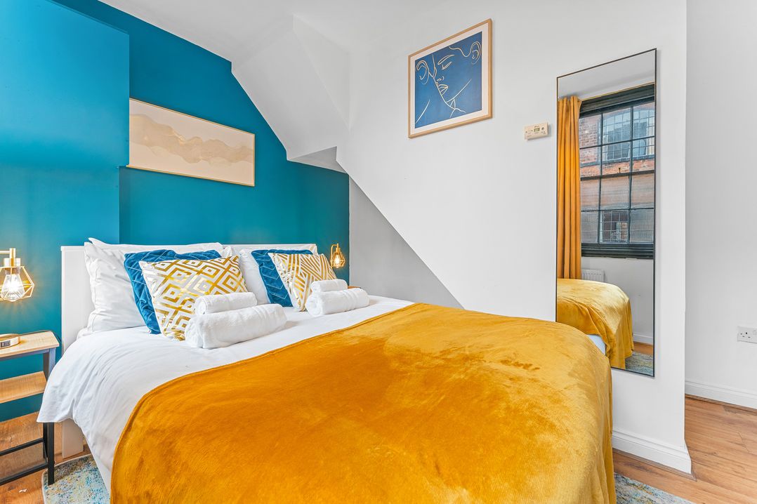 The Goldsmith Birmingham City Apartment