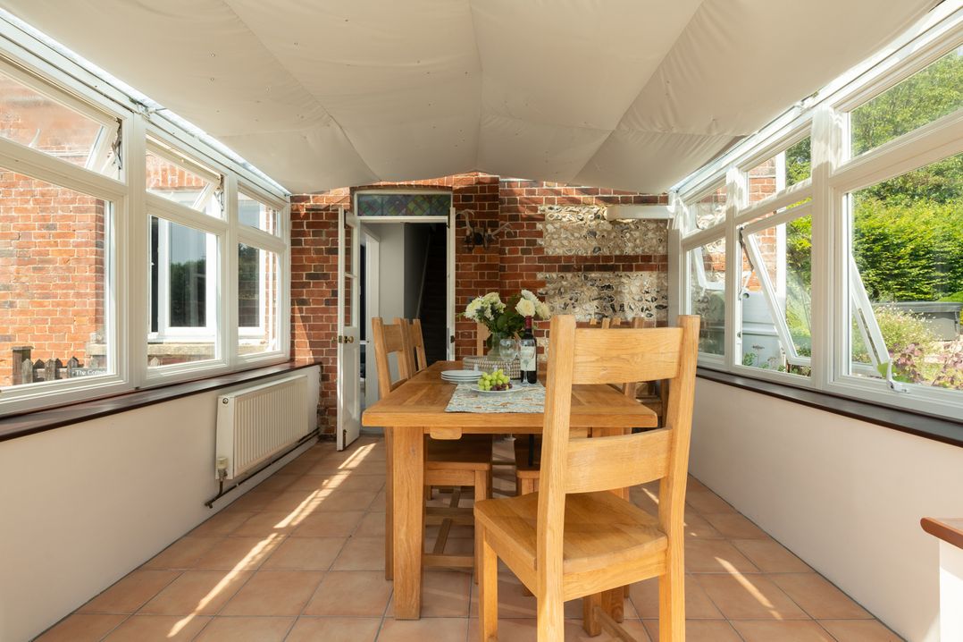 Charming Countryside Cottage