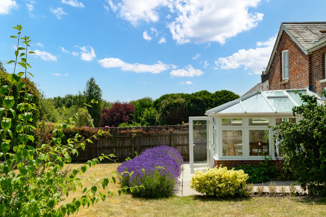 Charming Countryside Cottage