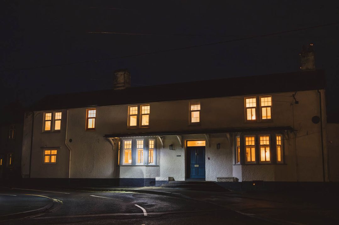 Luxury House sleeps 14 with Secret Bar near Bath